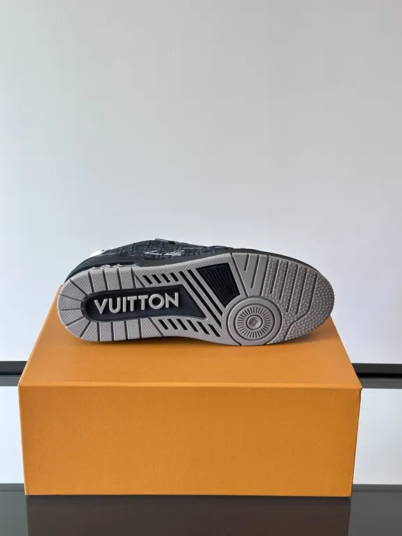 Louis Vuitton Shoe 